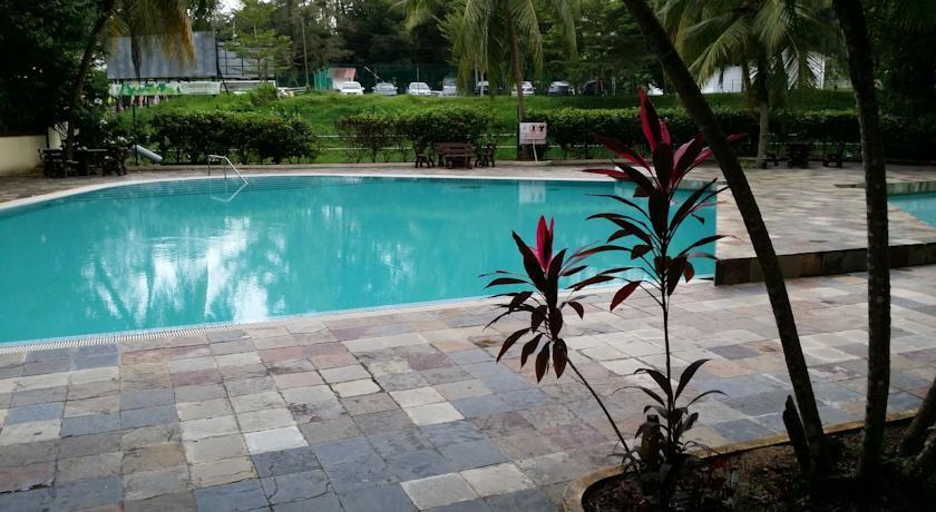Pinang Beach Apartment @ Bayu Emas 바투 페링기 외부 사진